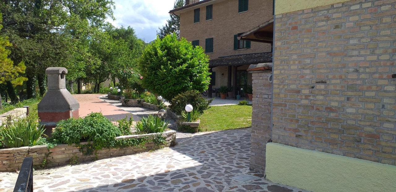 Hotel B&B Resort Fonte La Castellana Sarnano Exteriér fotografie